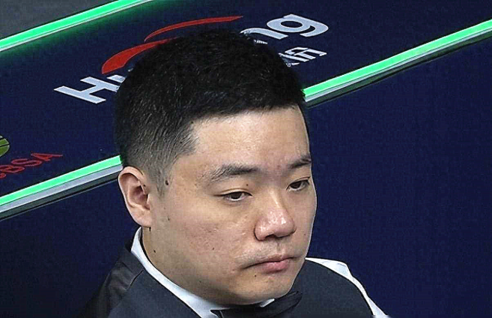 赛连胜四轮, 陷入被动