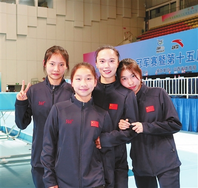 当时的朱雪, 当时我还发, table